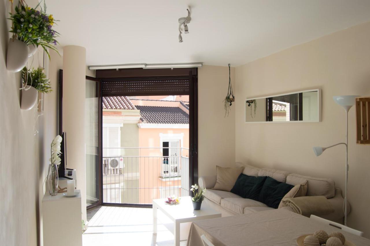 Luminoso Y Coqueto En Appartamento Málaga
